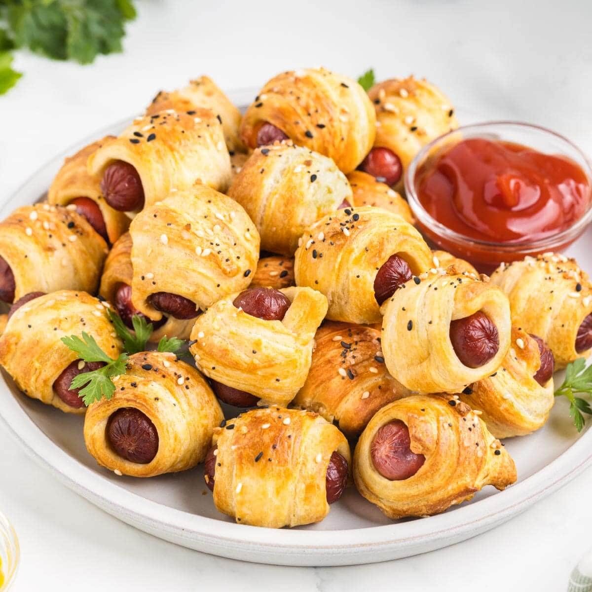 Pigs in a Blanket with Everything Bagel Seasoning