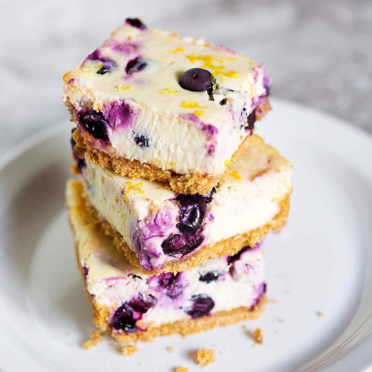 Blueberry Lemon Cheesecake Squares with Blueberries