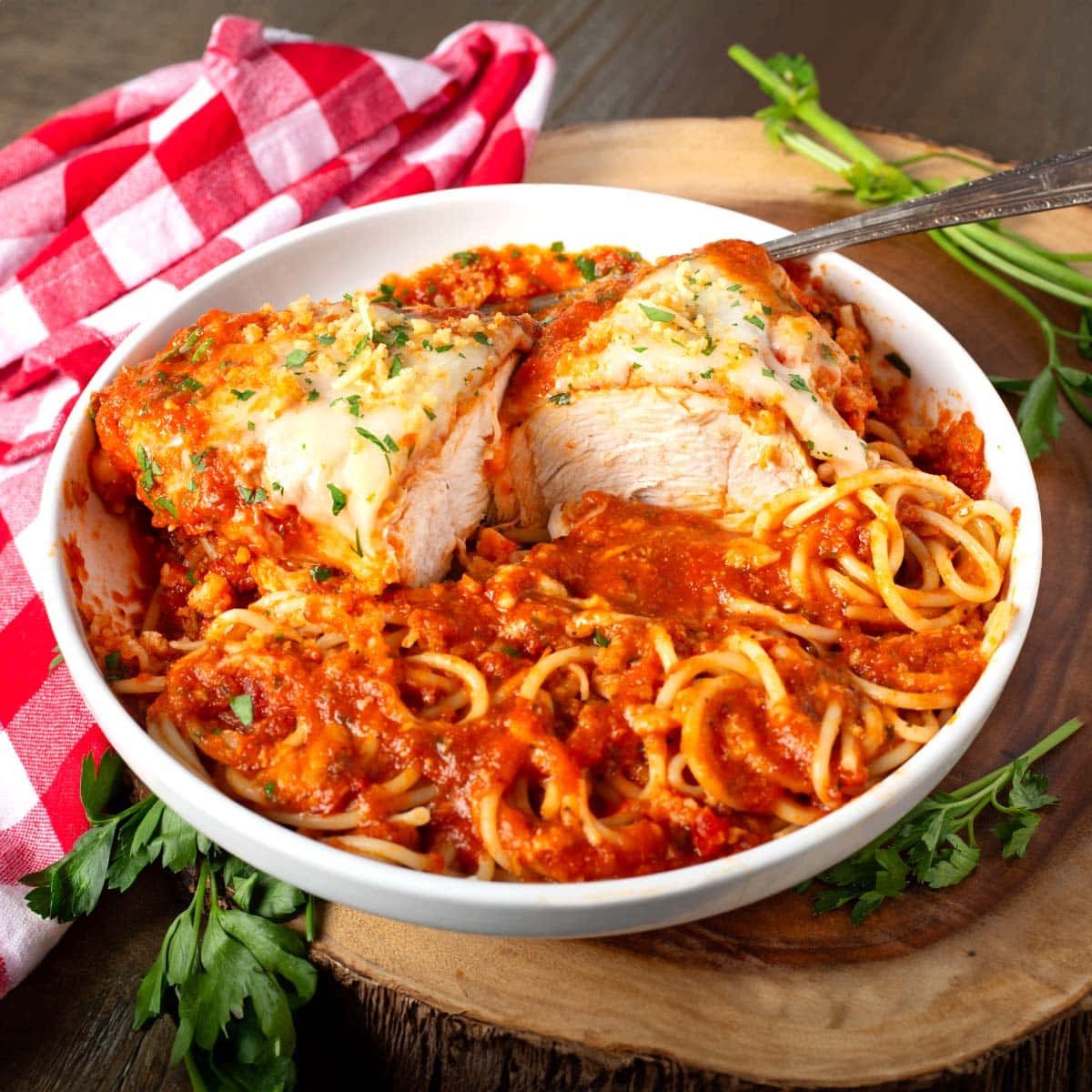 Slow Cooker Chicken Parmesan