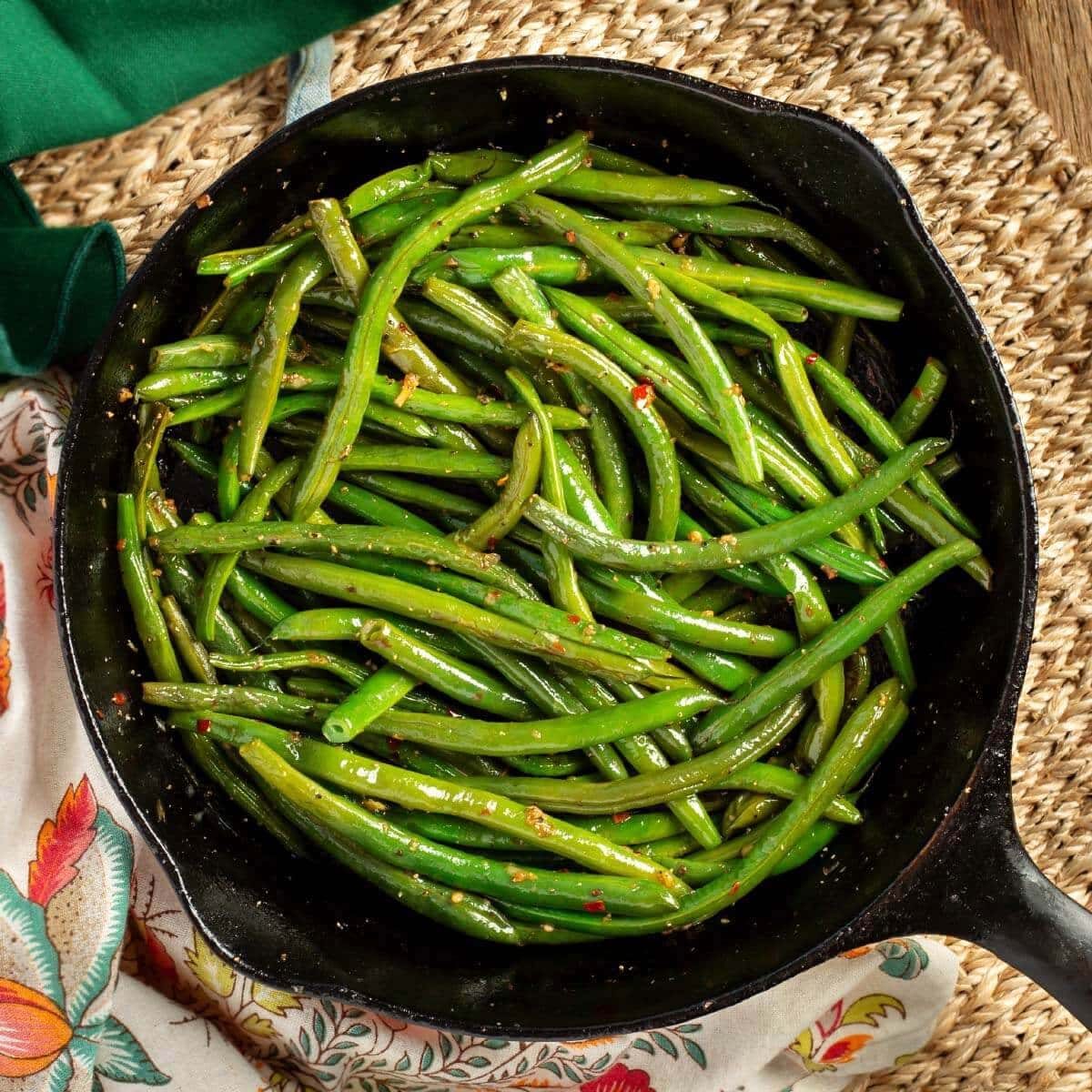 Sautéed Green Beans with Garlic