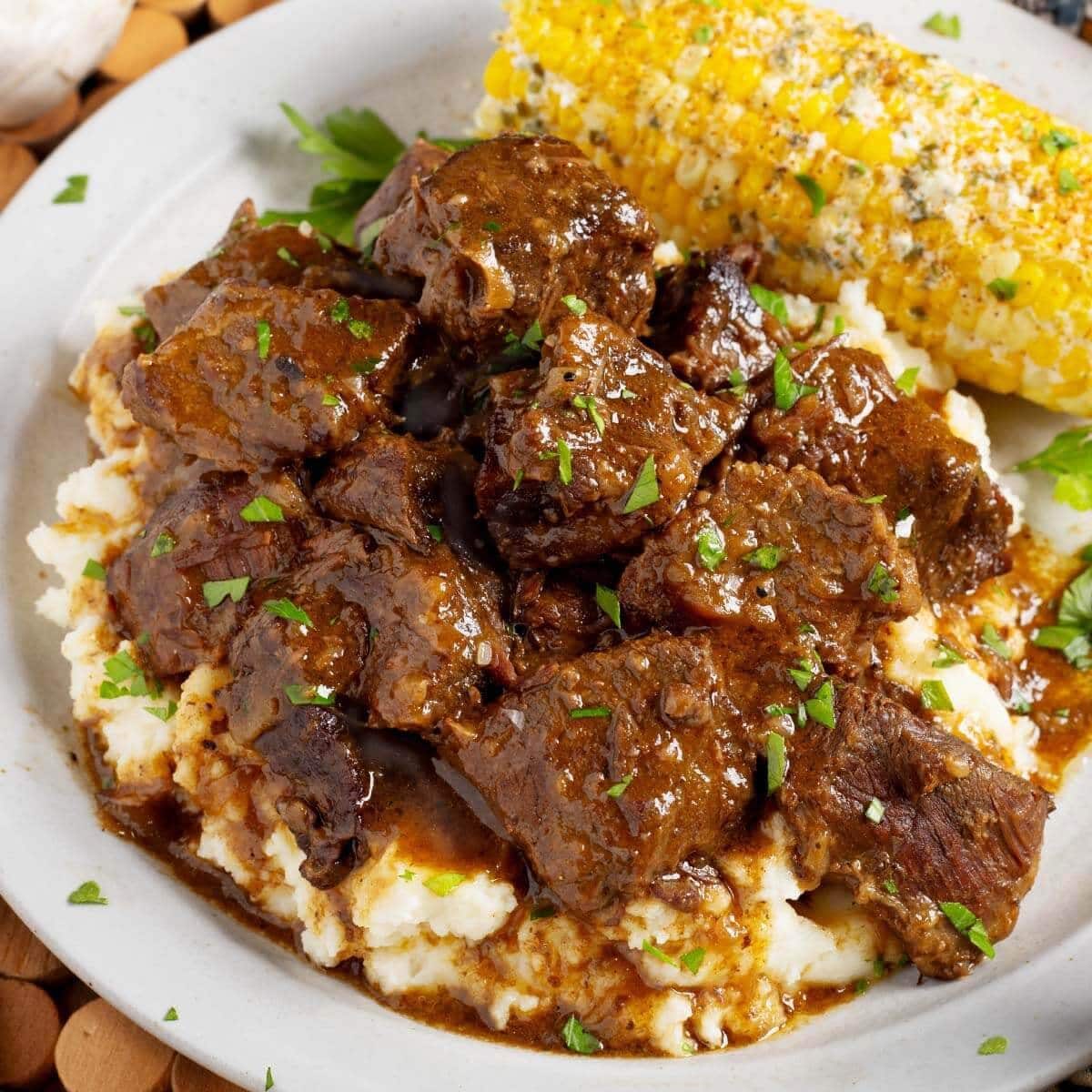 Slow Cooker Garlic Butter Steak Bites
