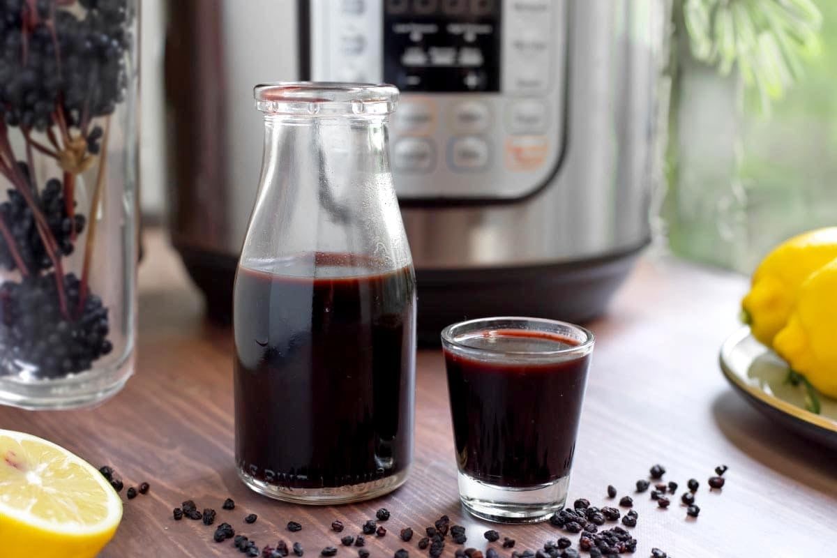 Pressure Cooker Elderberry Syrup