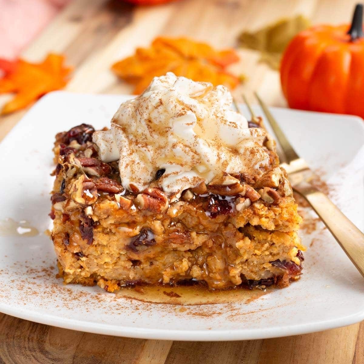 Make-Ahead Pumpkin Baked Oatmeal with Pecans