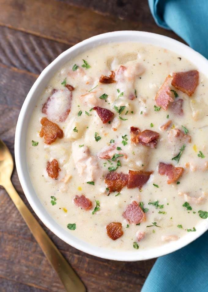 Slow Cooker Clam Chowder