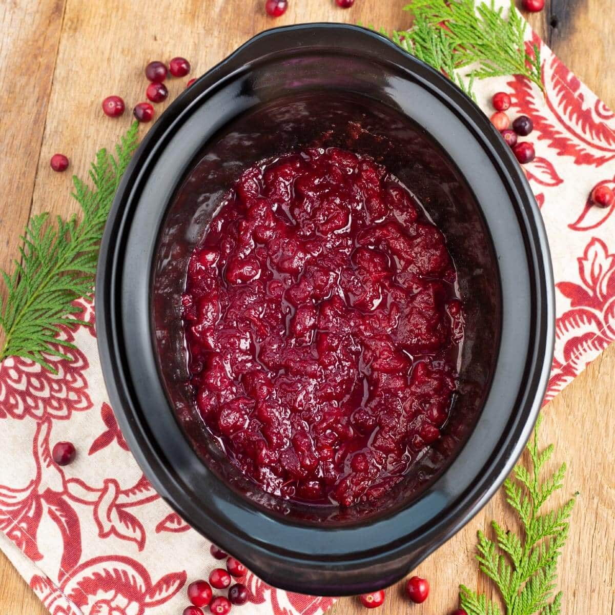 Cranberry Sauce with Cloves