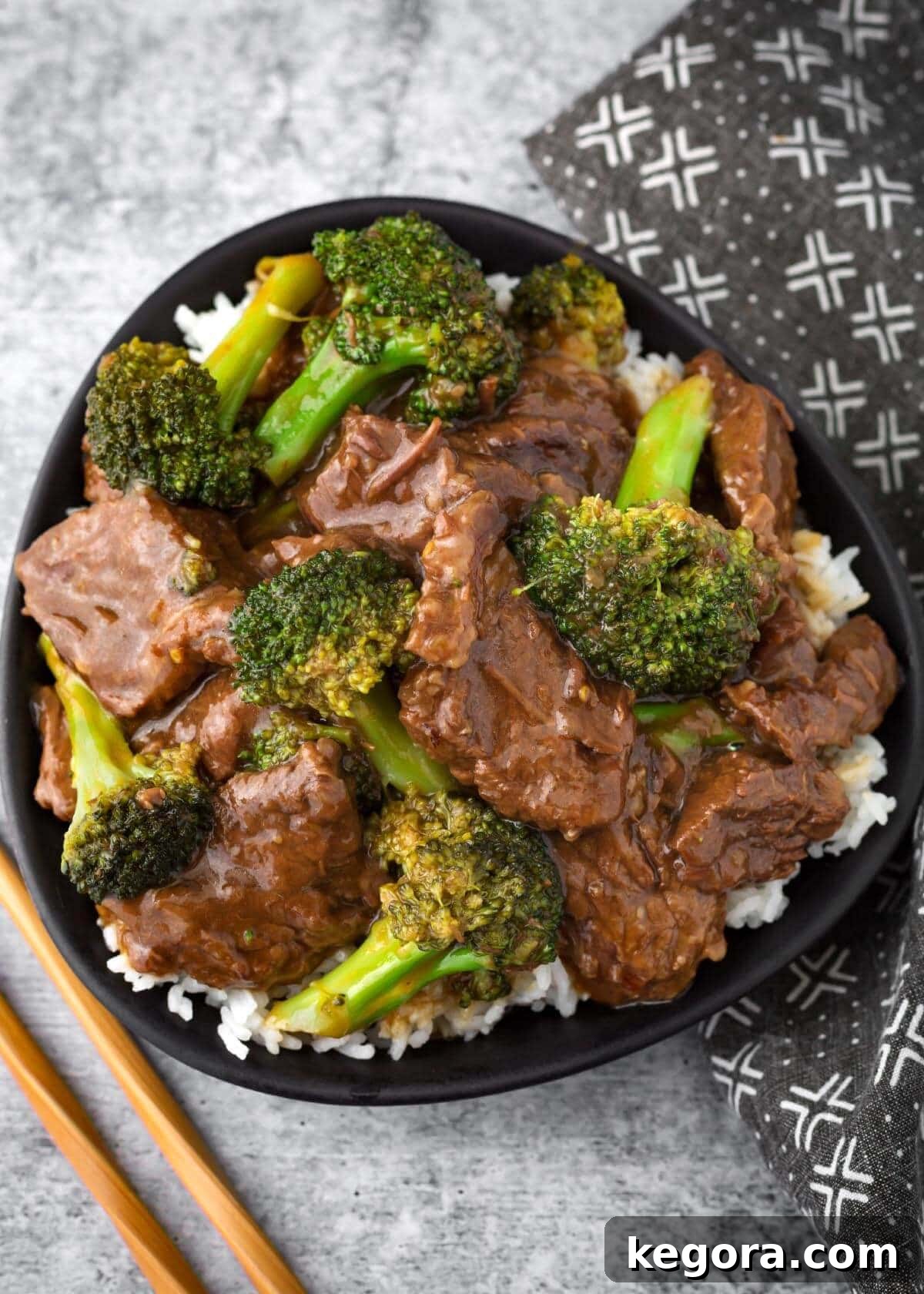 Instant Pot Teriyaki Beef and Broccoli 5 Instant Pot Beef and Broccoli in a black bowl