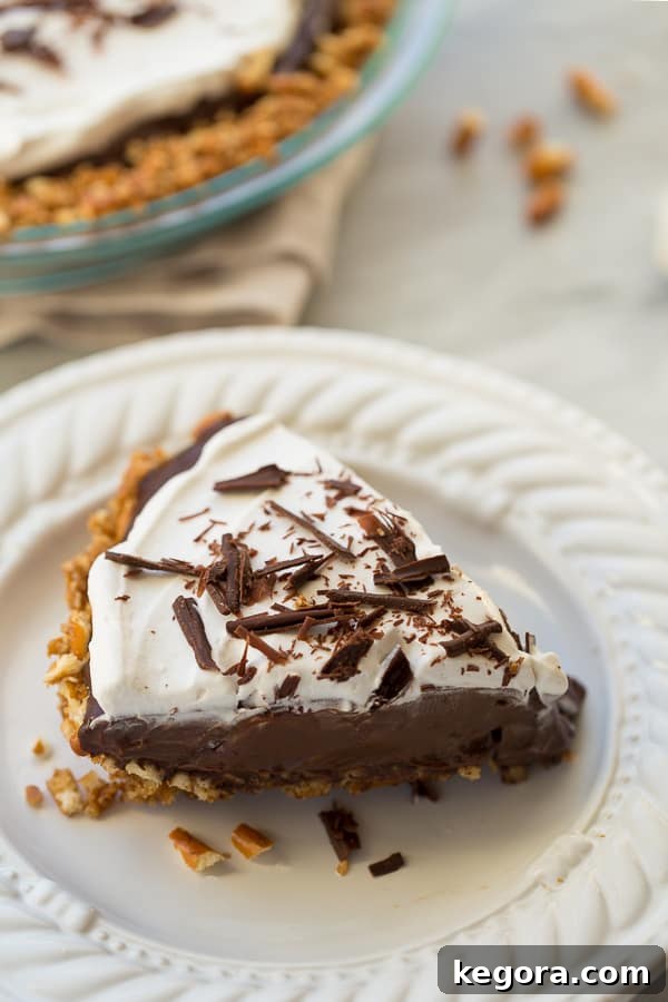 Decadent Gluten-Free Vegan Banana Cream Pie 6 img 10434 6