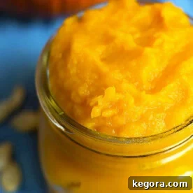small glass canning jar of pumpkin puree
