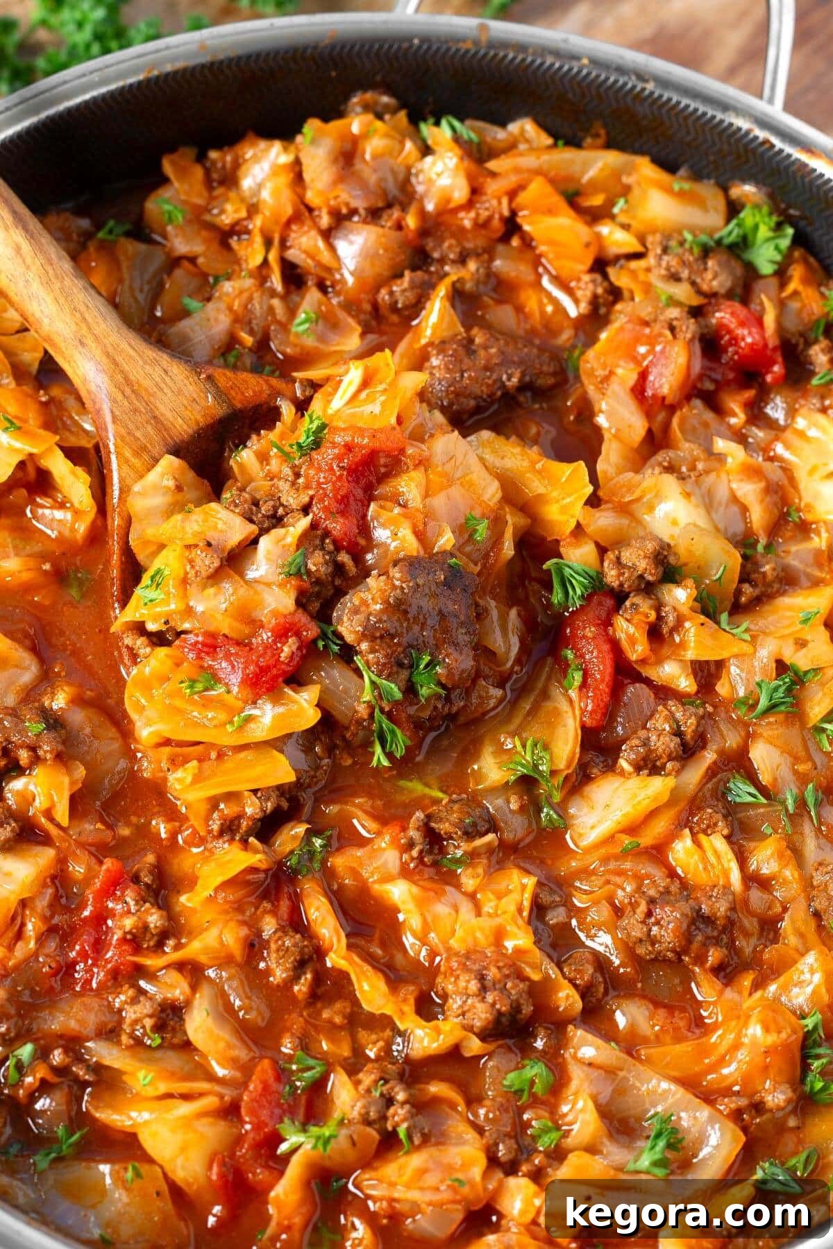 Savory One-Pan Beef and Cabbage Dinner 2 Hearty Ground Beef Cabbage Skillet, a comforting one-pan meal for family dinners.