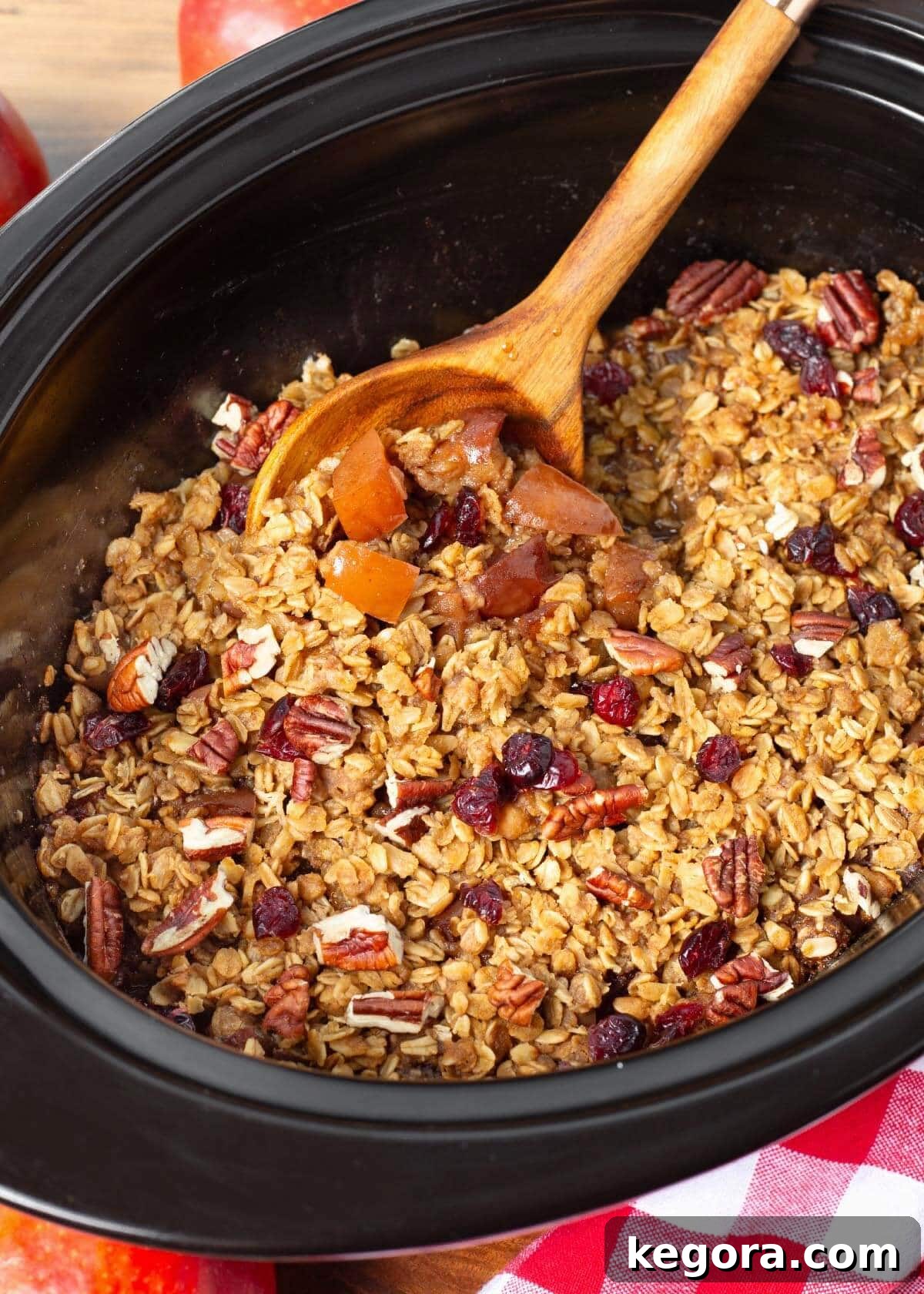 Crockpot Apple Crisp, ready to be served