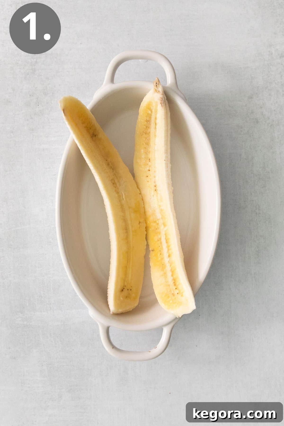 Timeless Banana Split Indulgence 4 Banana slices in a dish