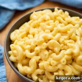 Instant Pot Mac and Cheese, creamy delicious macaroni and cheese recipe