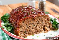 How to Make Classic Moist Meatloaf with Glazed Topping